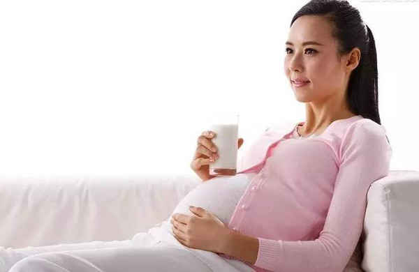 备孕期的健康饮食指南：了解输液的影响以及注意事项